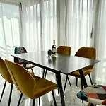 Vista 3br Free Parking Appartement
